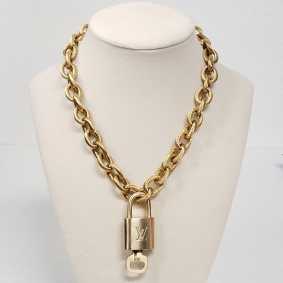 Louis Vuitton Lock & Key Gold with Unbranded CubanGeometry Stainless Steel Chain - Picture 8 of 10